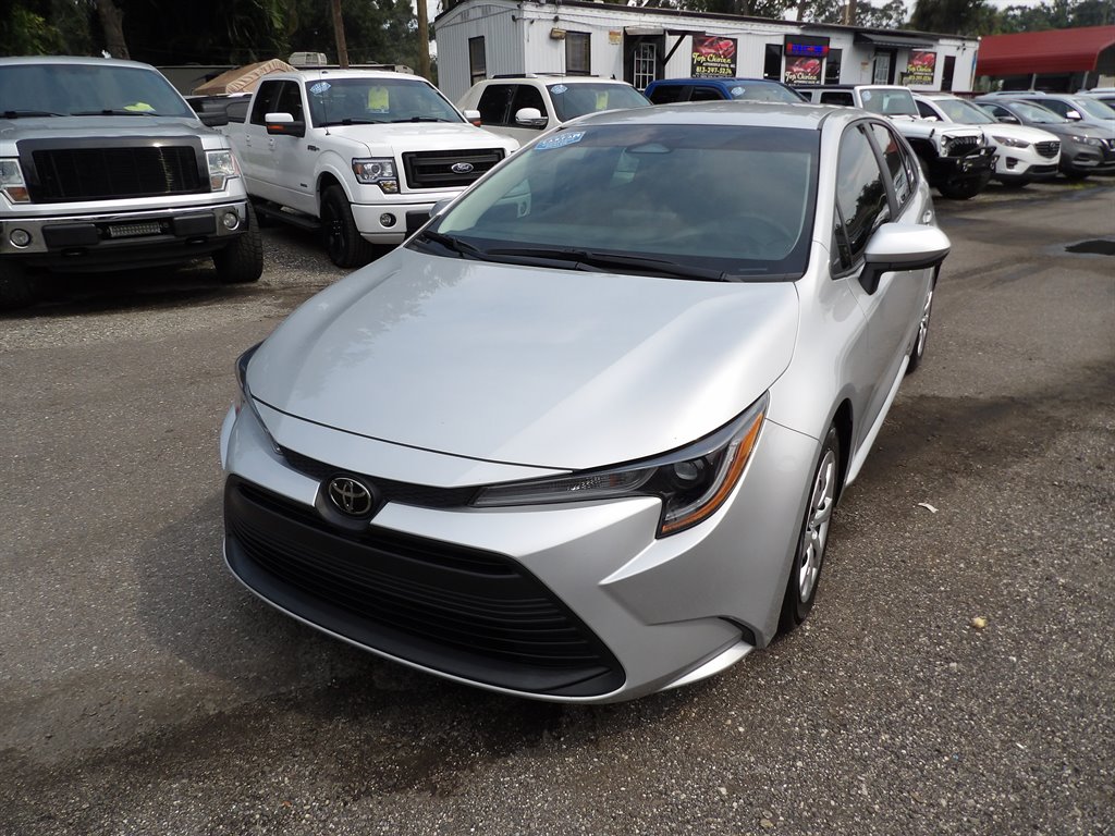 2024 Toyota Corolla LE