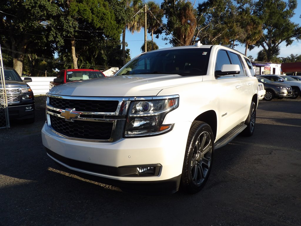 2016 Chevrolet Tahoe LT's photo